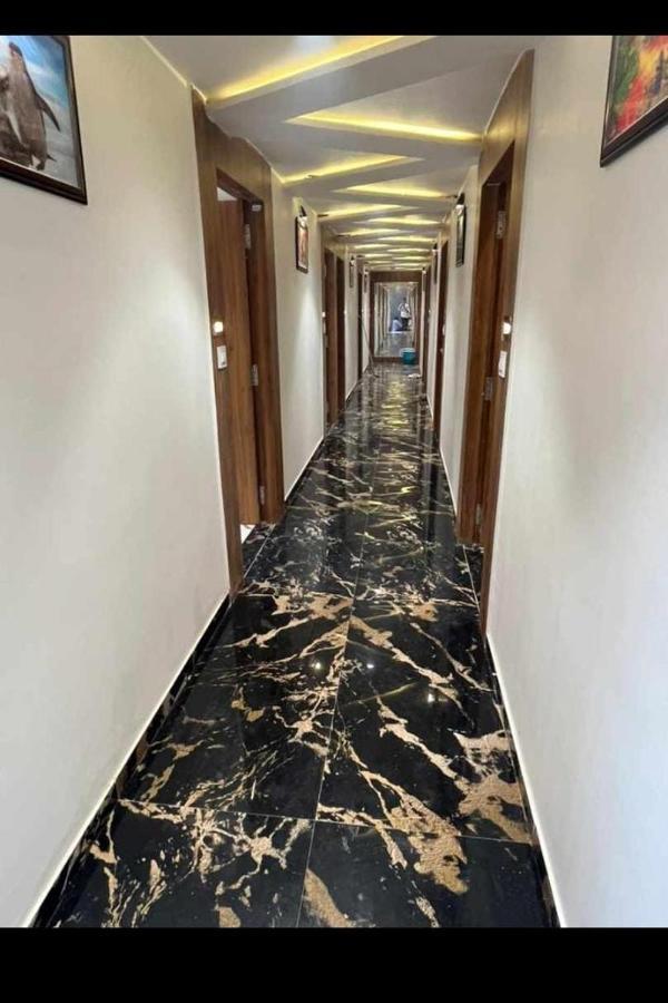Hotel Paramount Villa Gandhinagar Dış mekan fotoğraf