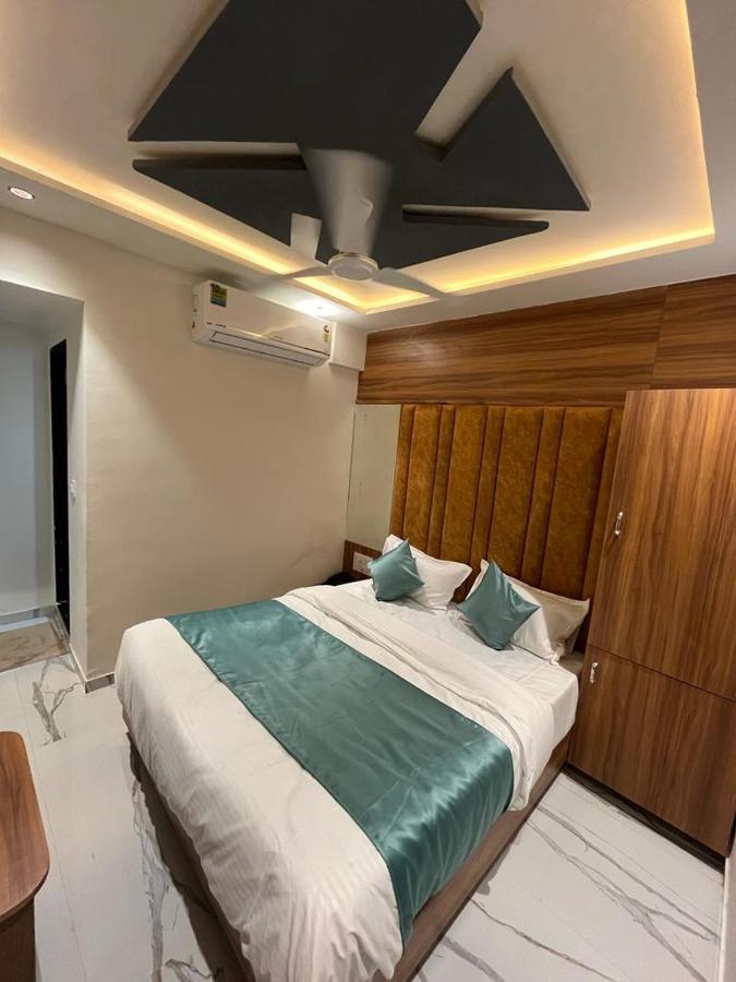 Hotel Paramount Villa Gandhinagar Dış mekan fotoğraf