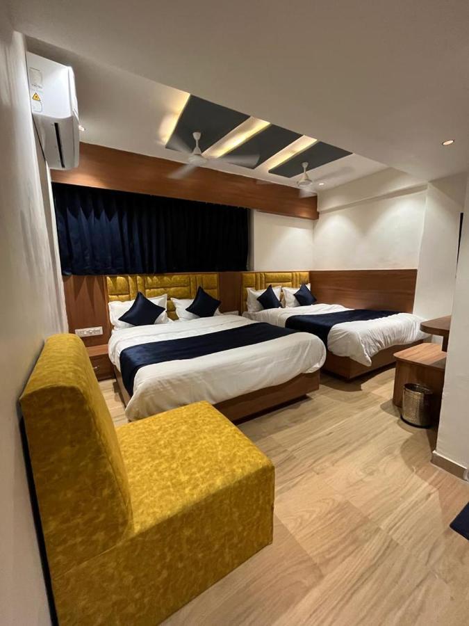 Hotel Paramount Villa Gandhinagar Dış mekan fotoğraf