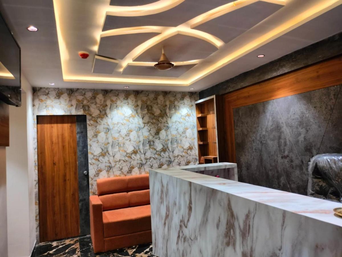 Hotel Paramount Villa Gandhinagar Dış mekan fotoğraf